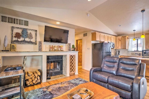 Mountain Paradise with Grill, WiFi and Stunning Views! image 15